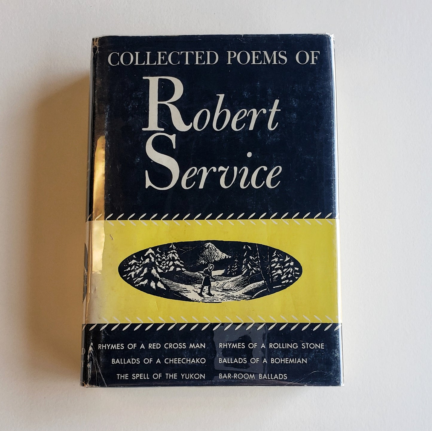 Vintage Book- Collected Poems of Robert Service (Poetry)