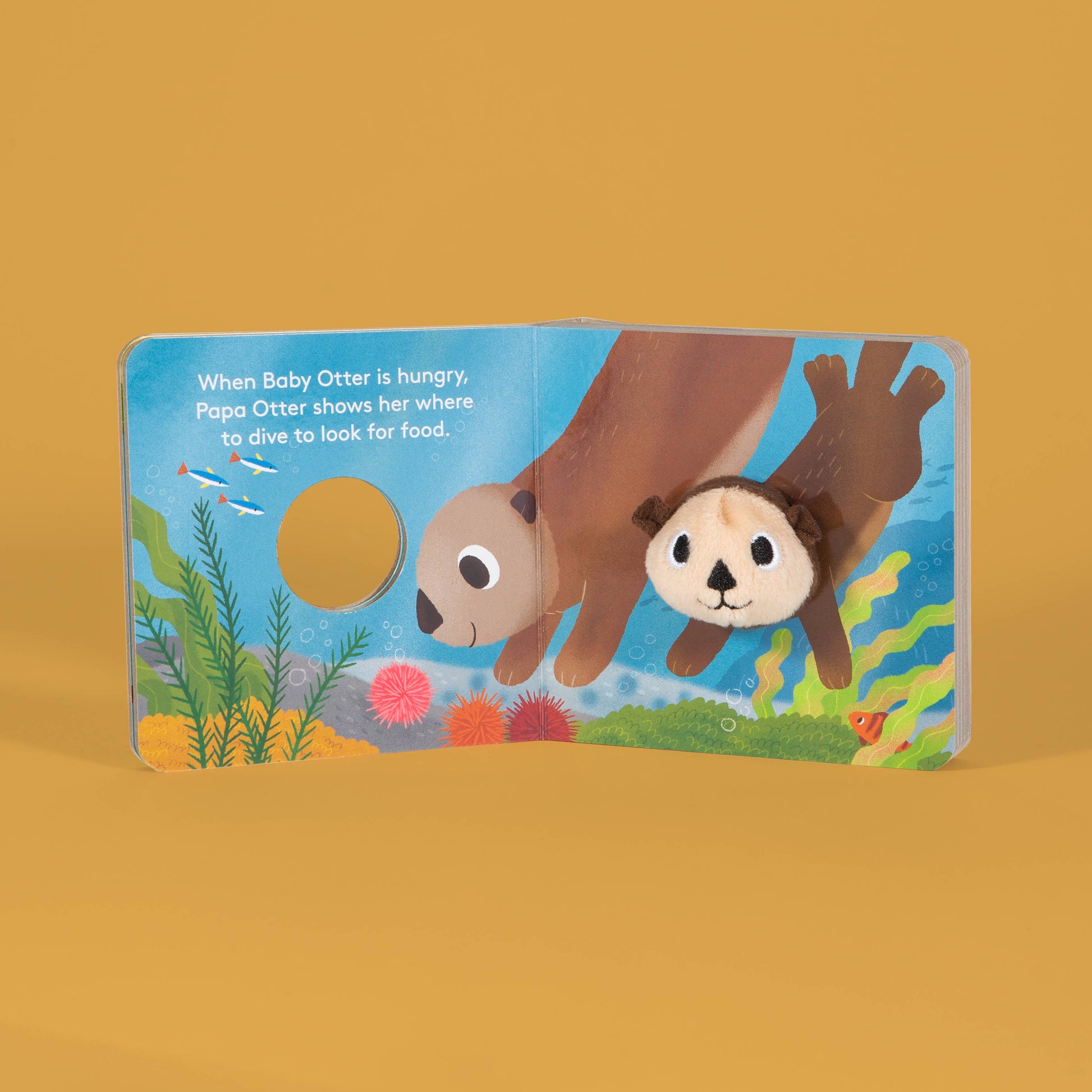 Baby Otter: Finger Puppet Book - Stomping Grounds