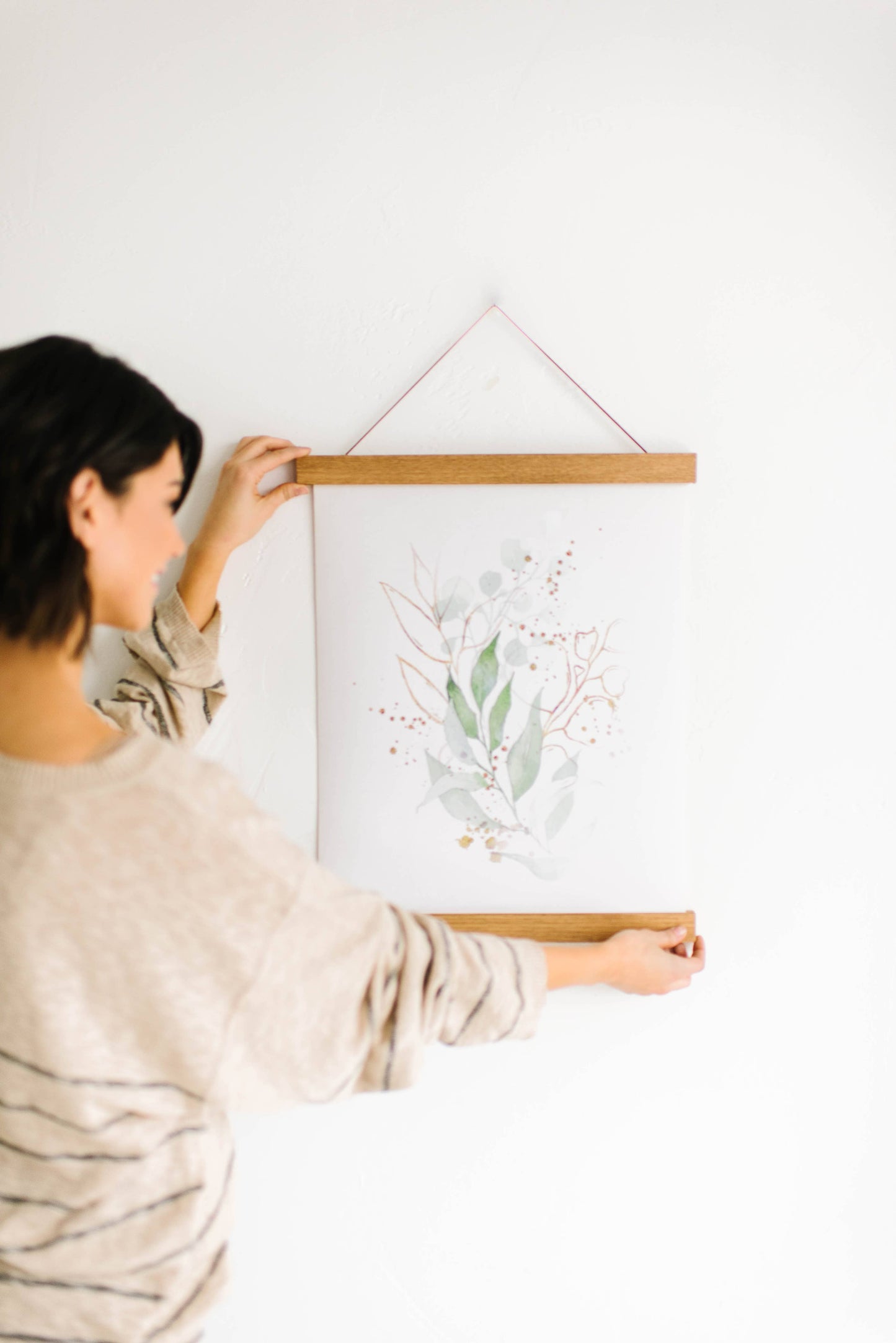 Hanger Frames - 19" MAGNETIC Poster Hanger Frame™ for 18x24" Portrait Prints: Natural Stain / Full retail packaging (poly bag & branded stickers)