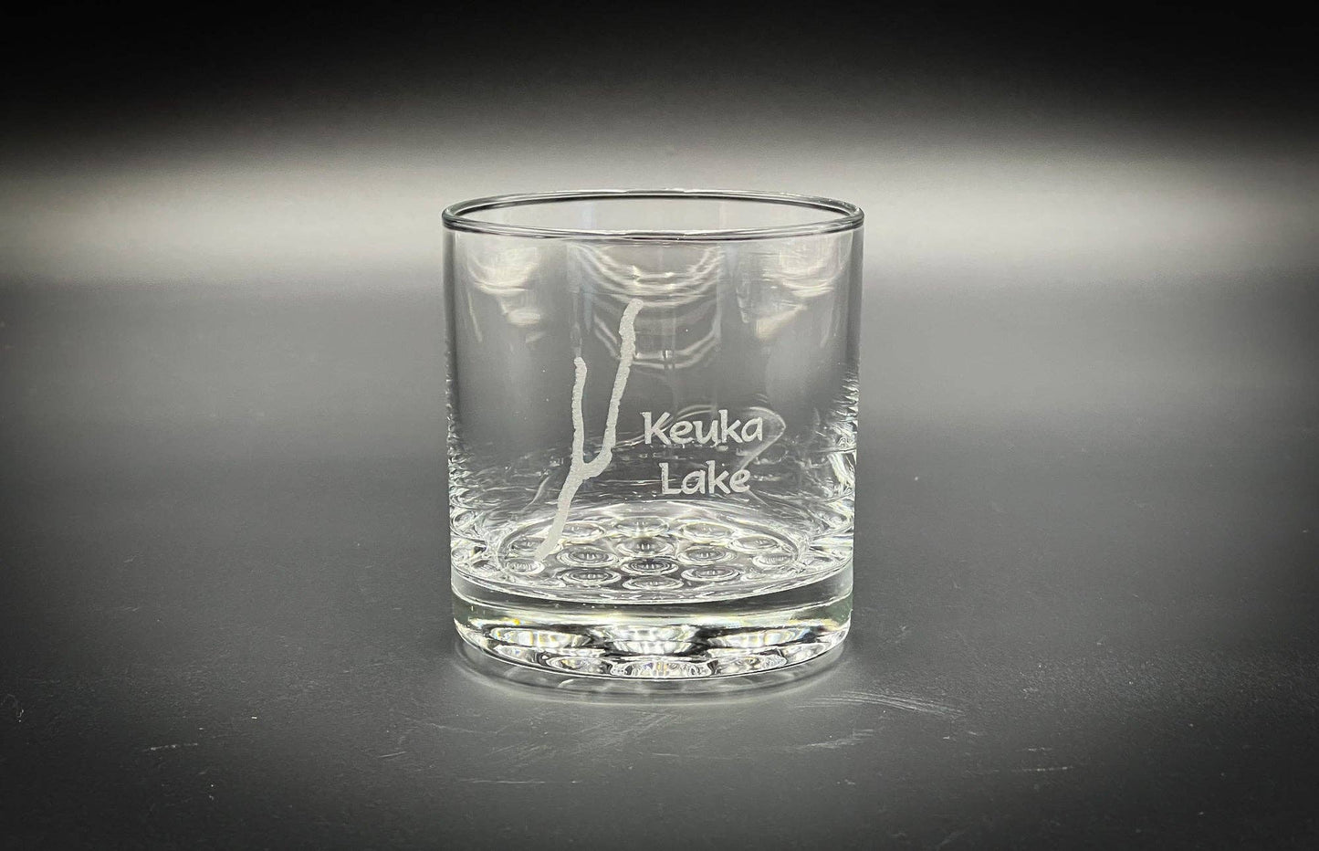 Keuka Lake New York 10.25 oz Etched Knob Rocks Glass: KNOB BOTTOM